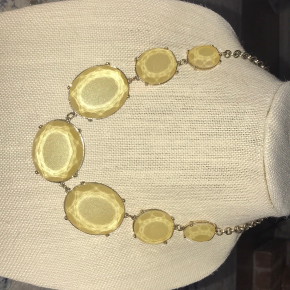 Jewelry - 20inch vintage acrylic metal chain Jewelry - 20inch vintage acrylic metal chain